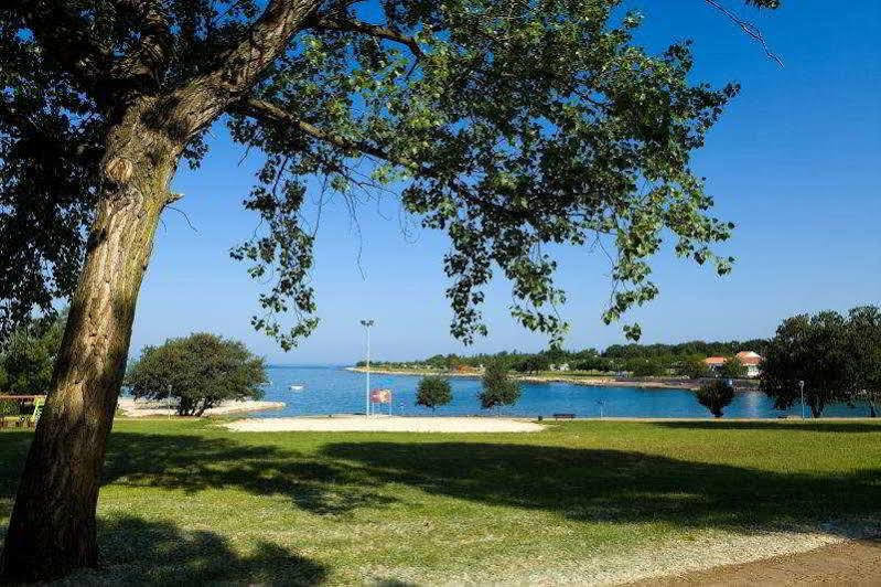 Holiday park Mobile Homes Relax Park Umag 4*
